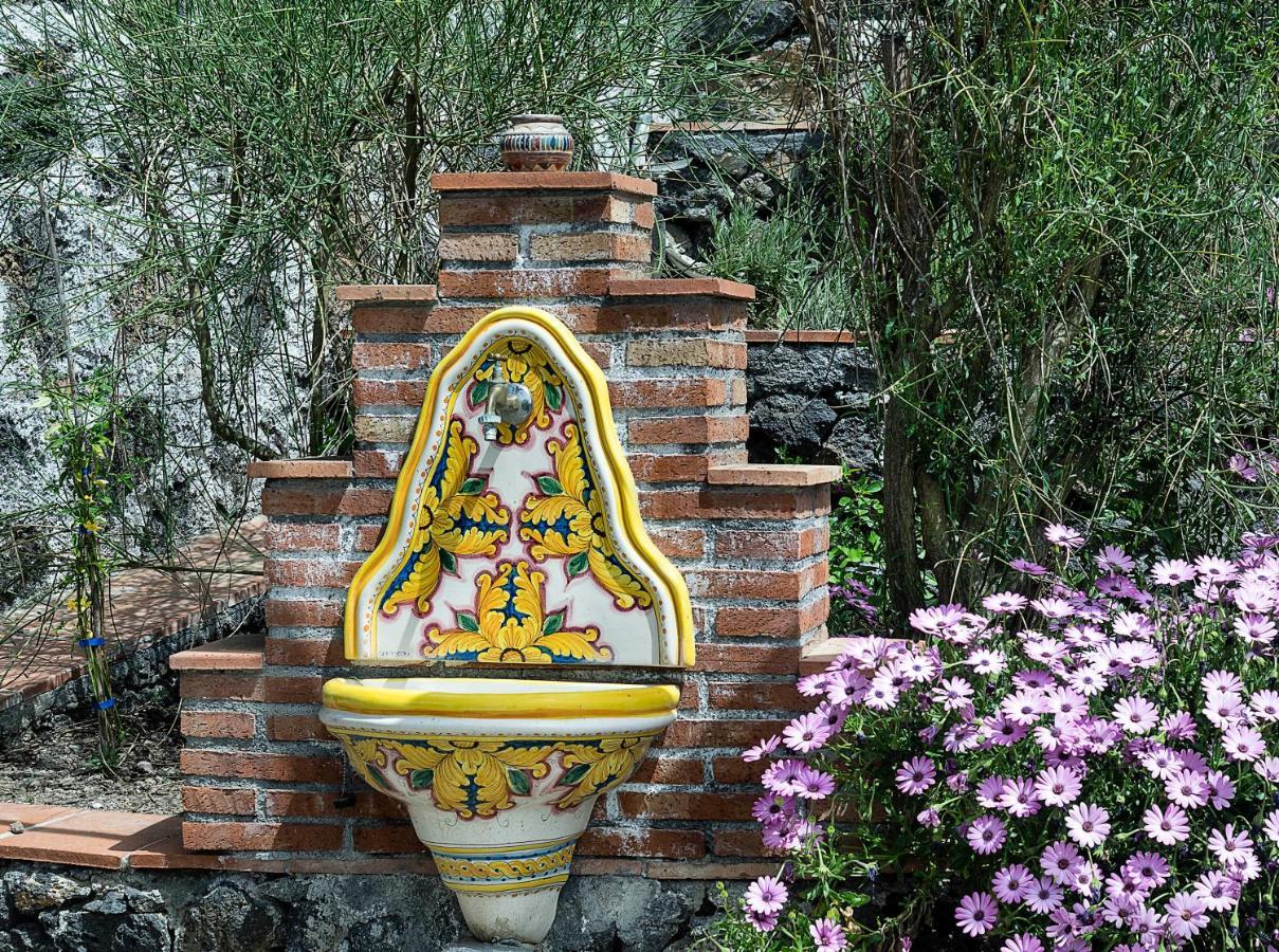 Fontana Del Cherubino Santa Maria di Licodia Kültér fotó